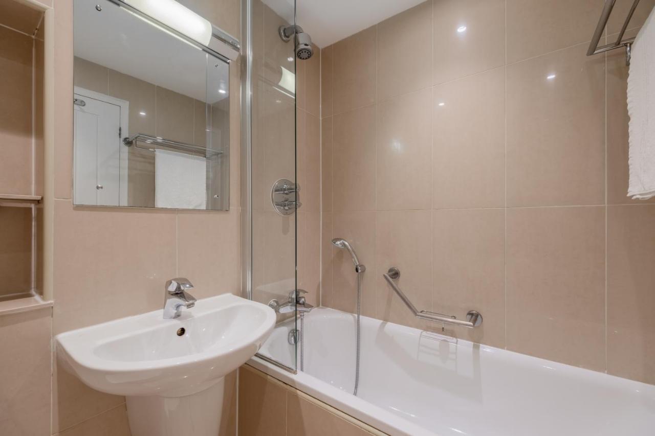 Quality Hotel Hampstead London Bagian luar foto